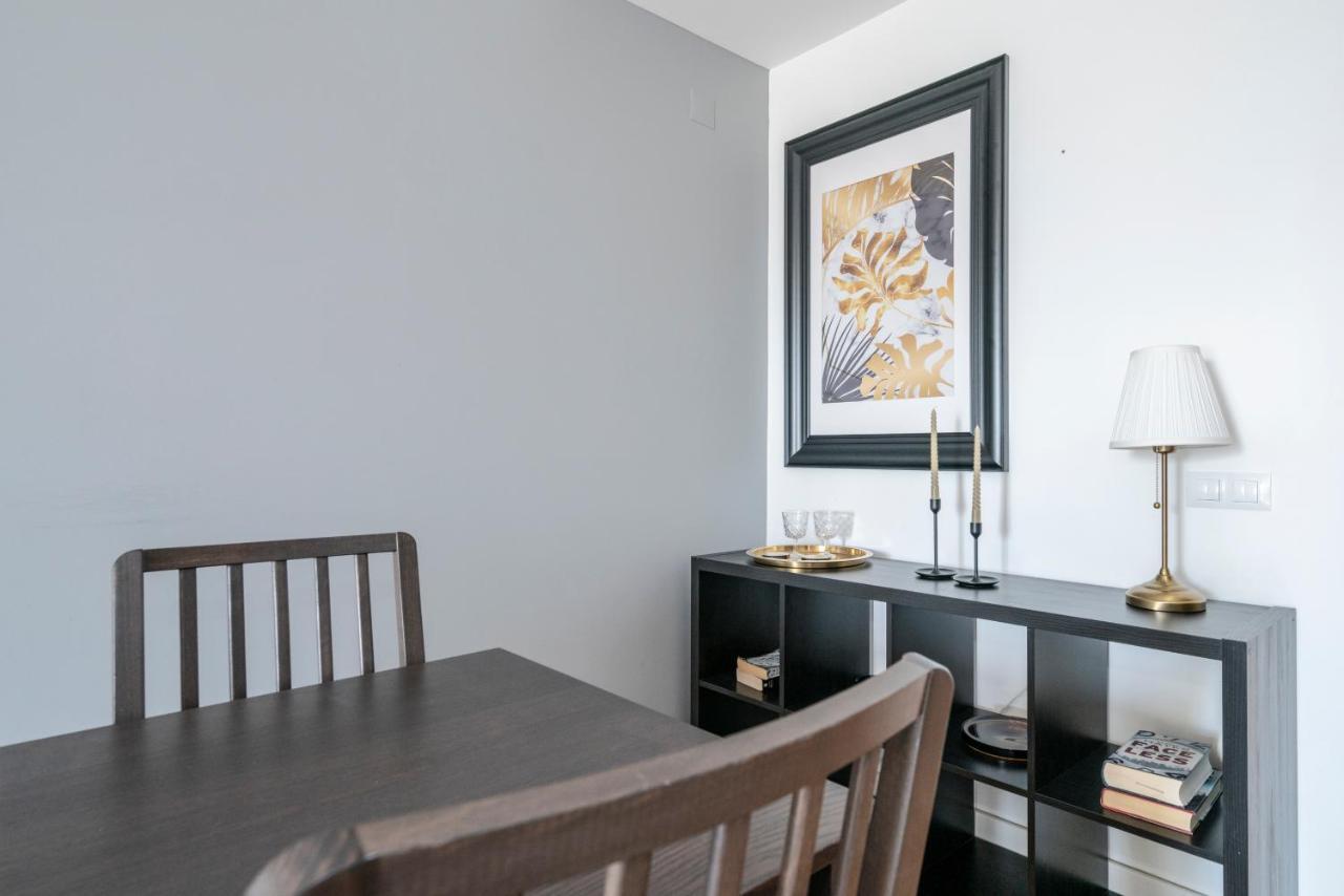 Bright & Spacious 2 Bed Flat 2 Bath W Garage In Lagos Marina Exteriér fotografie