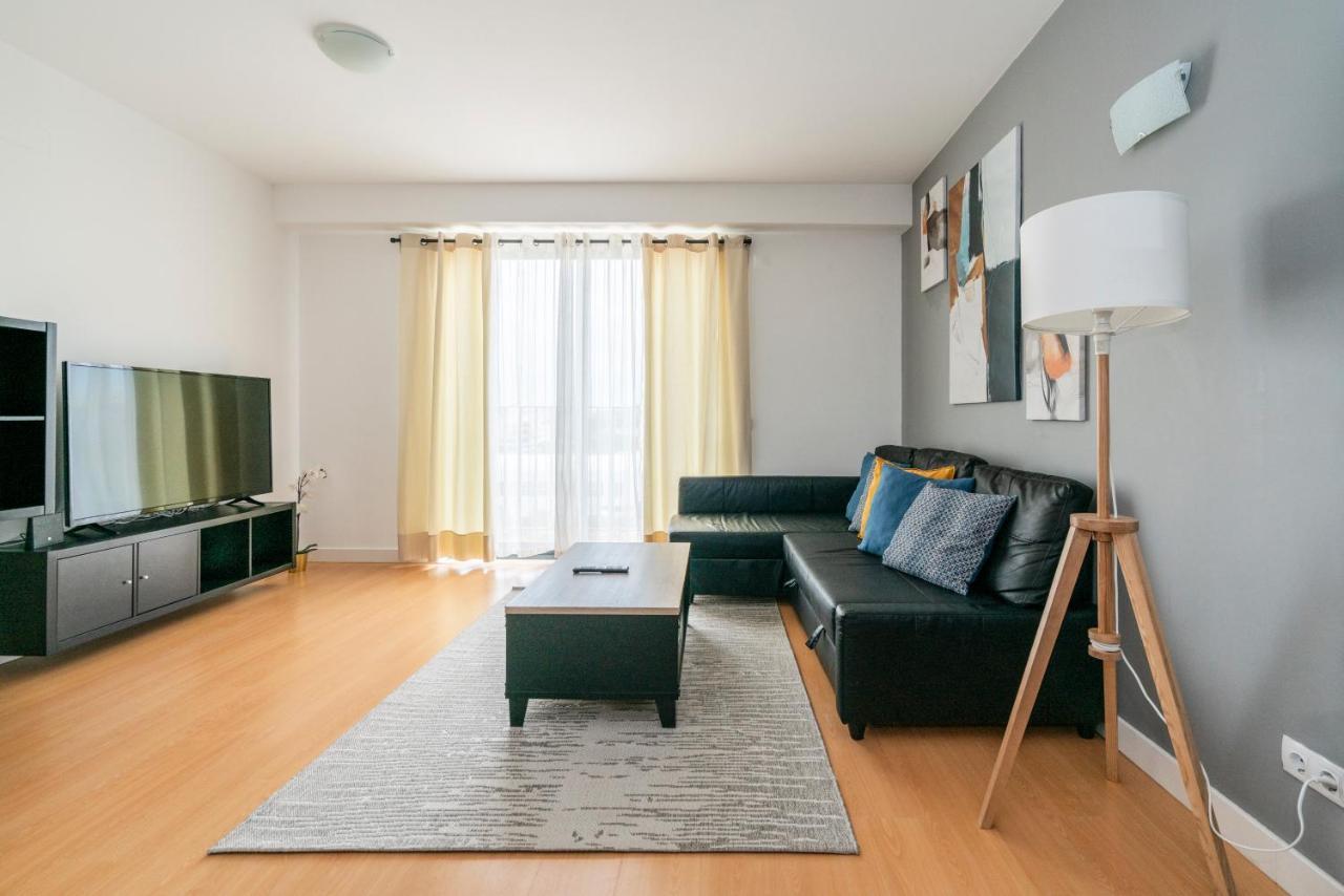 Bright & Spacious 2 Bed Flat 2 Bath W Garage In Lagos Marina Exteriér fotografie